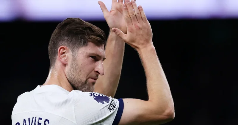Londonda qəribə təyinat: baş məşqçi postu futbolçuya həvalə olunur