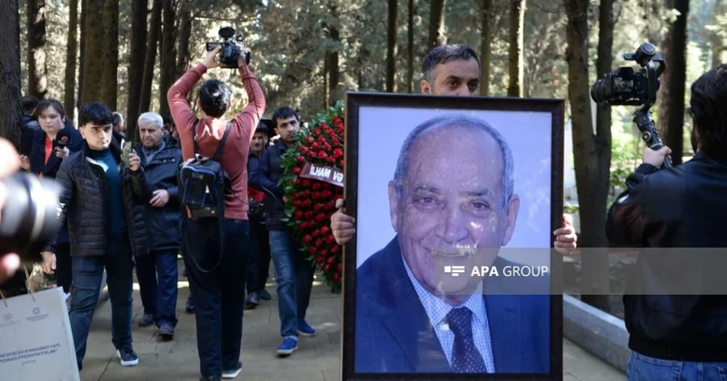 Gözlərimdən sanasan dəryayi ümman ayrılır... Rasim Balayevin son vidası
