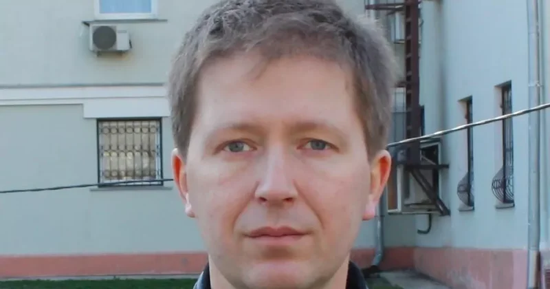 Суд в Москве приговорил журналиста Солдатова к четырем годам