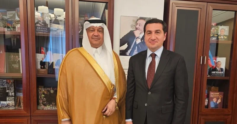Hikmət Hacıyev Səudiyyə Ərəbistanının səfiri ilə görüşdü