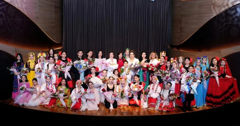 “Beynəlxalq Rəqs Günü”nə həsr olunmuş “Rəqsin sehrində” adlı konsert proqramı keçirilib FOTO
