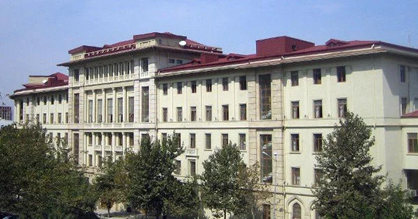Изменены сроки представления отчета Кабмина Милли Меджлису