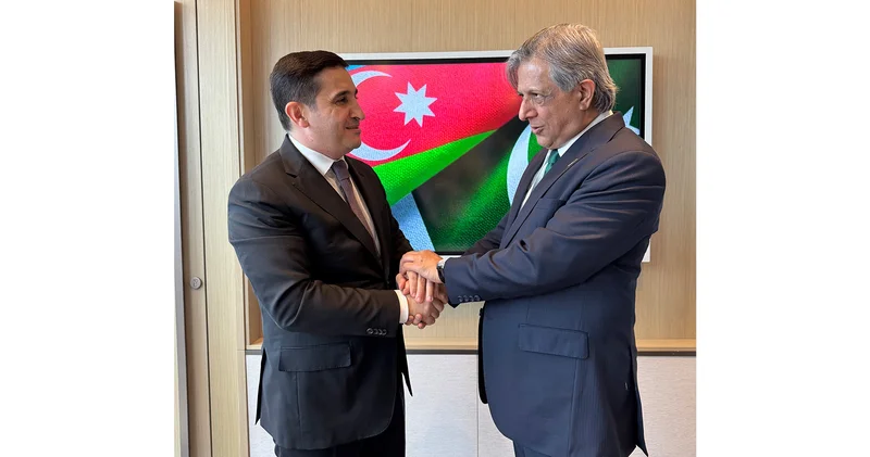 Fərid Əhmədov Pakistanın hüquq və ədliyyə naziri ilə görüşüb