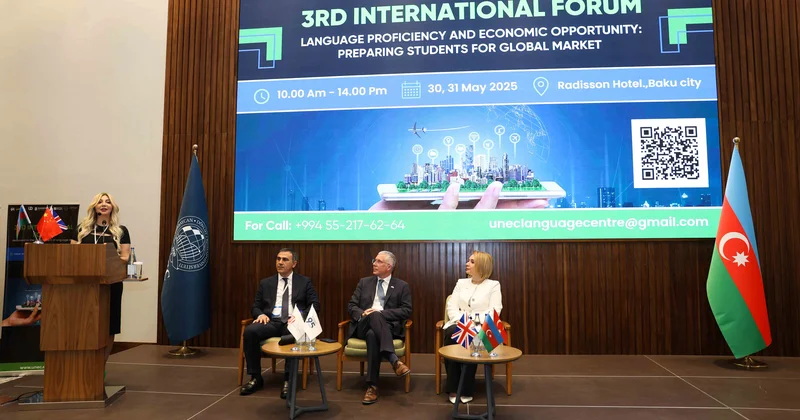 UNEC də III Xarici Dil Müəllimləri Forumu keçirilib