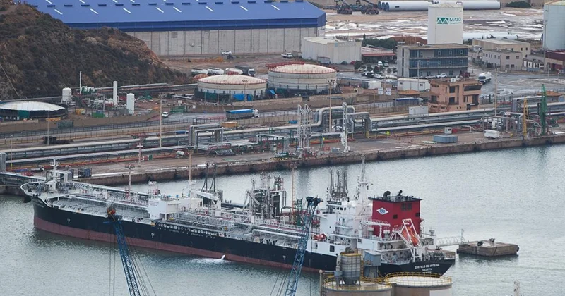 Газ идет, несмотря на запрет: как Польша обходит эмбарго