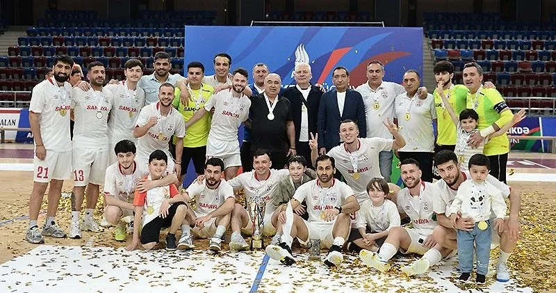 Azərbaycan çempionatının qalibləri mükafatlandırılıb FOTO