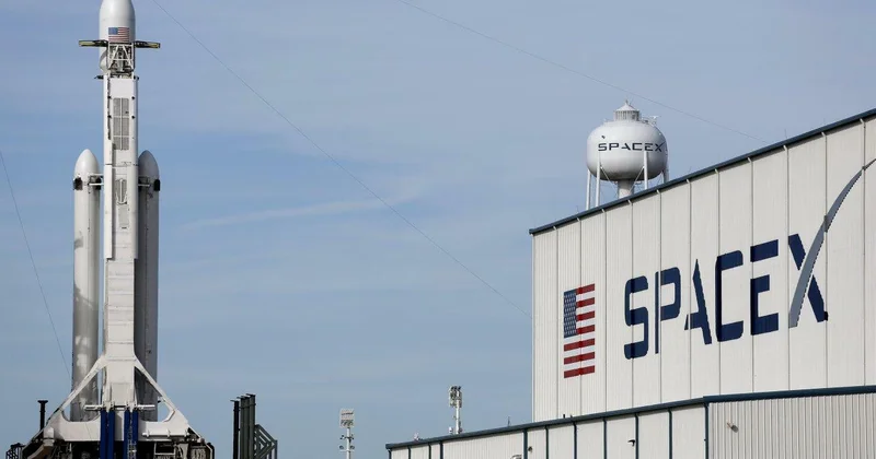 SpaceX вывела на орбиту спутник глобального позиционирования