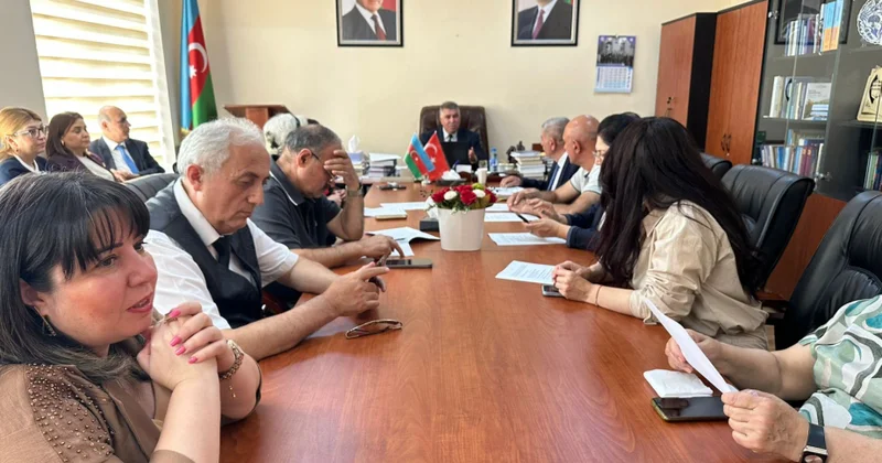 “Bəxtiyar Vahabzadə poeziyasında ana dili sevgisi” elmi sessiya