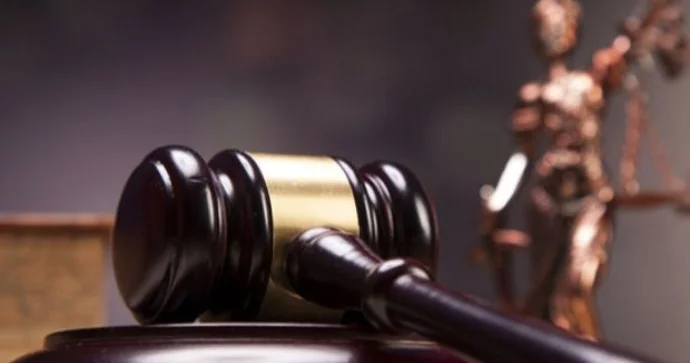 Təhsil eksperti ilə bağlı qərarı tamamilə ləğv edildi, iş apellyasiya instansiyası məhkəməsinə göndərildi