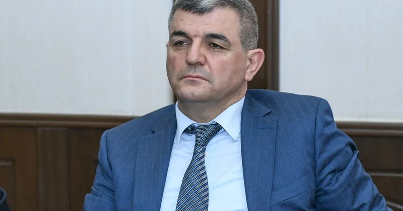 Təhsildə təcrübə və qərarlar özünü doğrultmur Fazil Mustafadan TƏNQİD