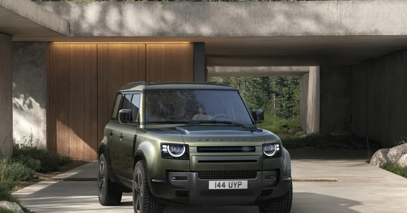 Yeni Land Rover Defender təqdim olundu…