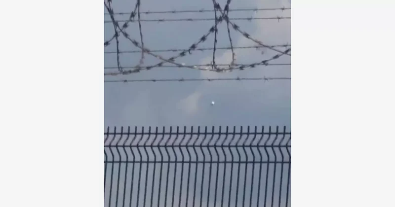 В Великобритании над аэропортом заметили НЛО ВИДЕО