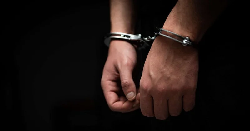 Полиция задержала парня, шантажировавшего женщин в TikTok