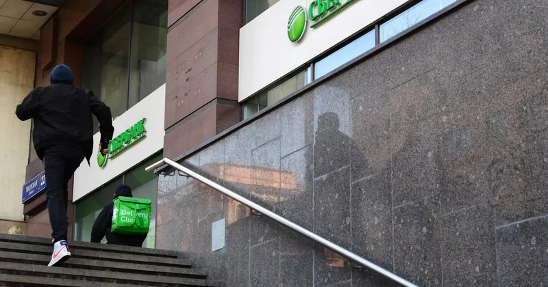 Yaponiya Suriyanın dörd bankına qarşı sanksiyaları ləğv edib