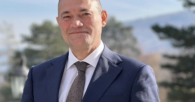 Deputat: İcazə verin köçkünlər özləri ev tiksin