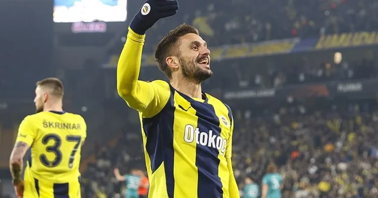 “Fənər”də daha bir ayrılıq RƏSMİ