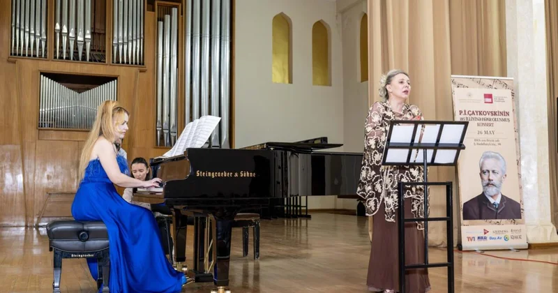 Bakı Musiqi Akademiyasında P.İ.Çaykovskinin 185 illiyinə həsr olunmuş təntənəli konsert və sərgi keçirilmişdir FOTO