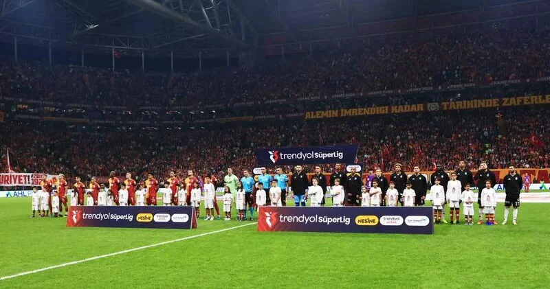 Qalatasaray a daha bir dünya ulduzu GƏLİR