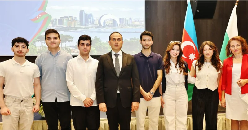 BANM tələbələri Müstəqillik Gününü Sofiyada qeyd ediblər