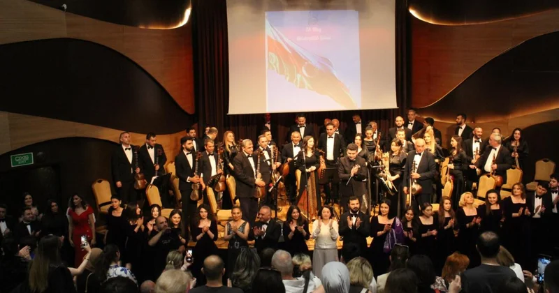 Səid Rüstəmov adına Xalq Çalğı Alətləri Orkestrinin Müstəqillik Gününə həsr olunmuş konserti keçirilib FOTO