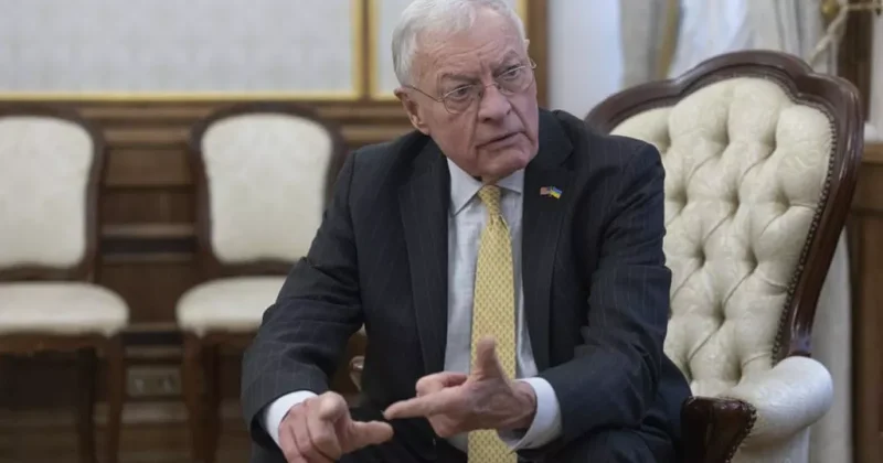 Келлог: Украина должна показать серьезный настрой в переговорах с РФ