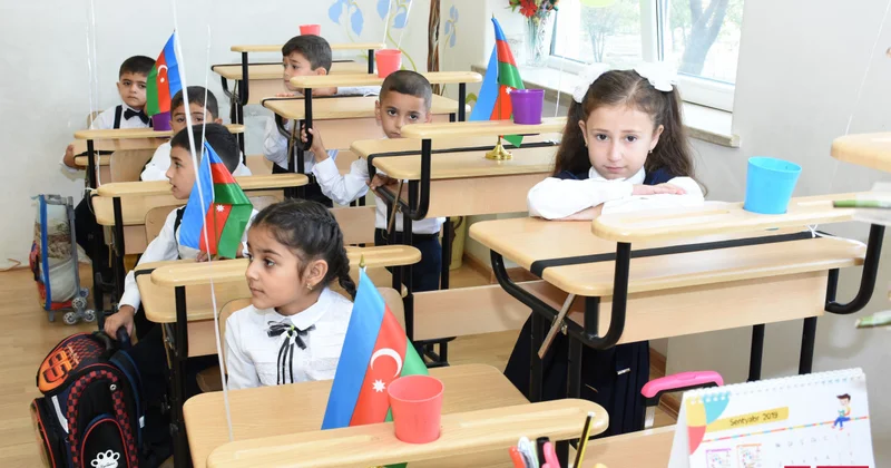 Ümumtəhsil məktəblərində daha çox oğlanlar təhsil alır
