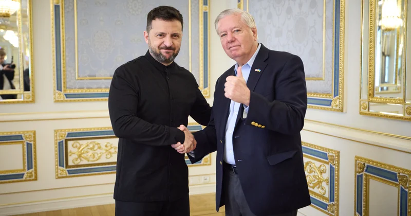 Сенатор Грэм: Украина не проигрывает войну, посмотрите карту боев