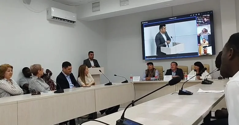 Kalmıkiya Dövlət Universitetində “KalmQU Xalqları birləşdirən dəyər” mövzusunda dəyirmi masa keçirilib