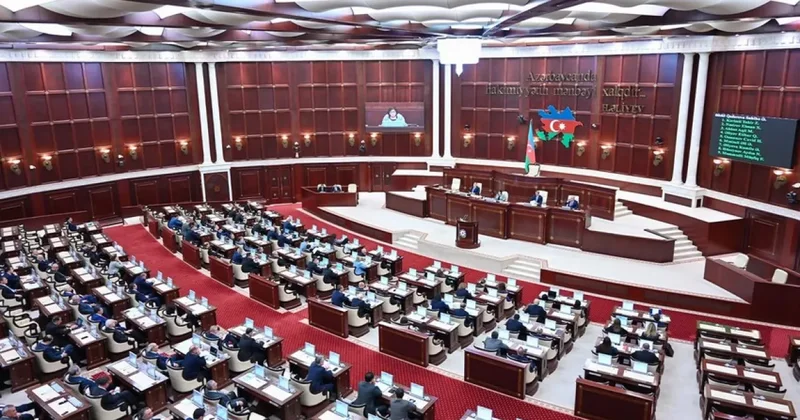 Состоится внеочередная сессия парламента Азербайджана