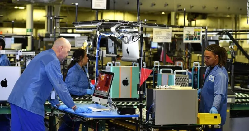 Apple запускает 45 новых обучающих программ