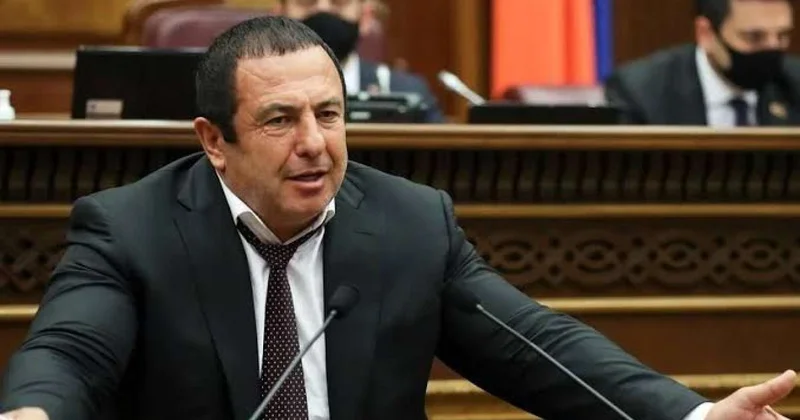 “Bu, baş versə, Rusiya ilə münasibətlər məhv olacaq” Çarukyan