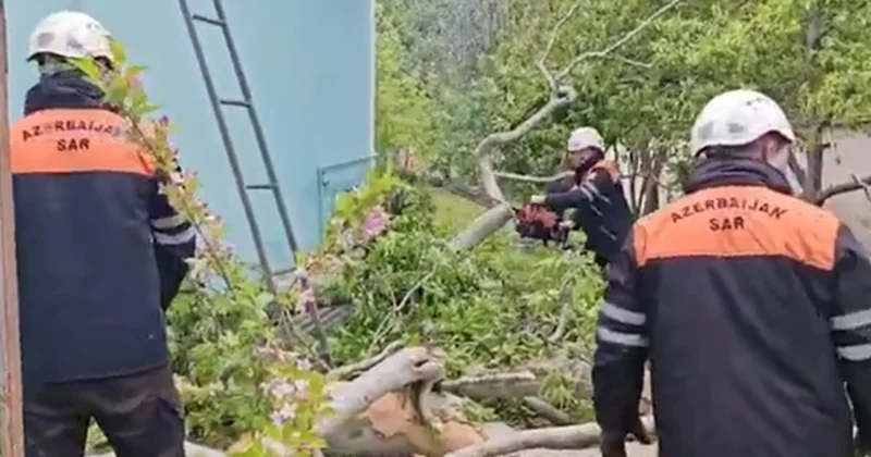 Qeyri sabit hava ilə bağlı yaranan fəsadlar aradan qaldırılır Video