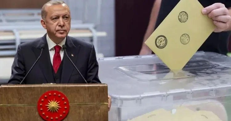 Türkiyədə erkən seçki ehtimalı gündəmdə
