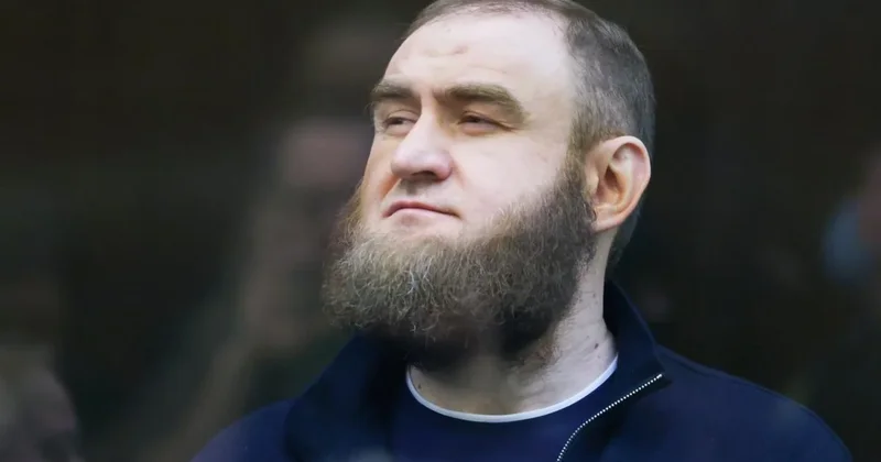 Qara delfin həbsxanasında qalmaqal
