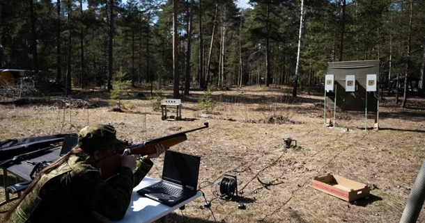 Estoniyada qadınların hərbi xidmətə çağırılması ilə bağlı müzakirələr gedir