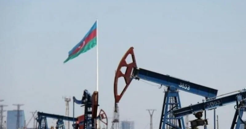 Баррель Azeri Light торгуется на мировых биржах по 98 долларов