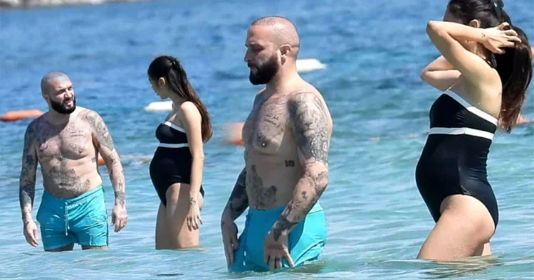 Berkay və xanımının Çeşme tətili...