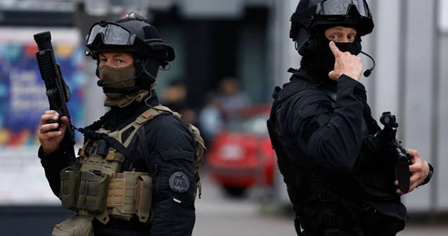 “Fransa polisinin həddən artıq güc tətbiq etməsi mülki şəxslərin ölüm hallarına səbəb olub”