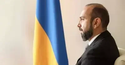 Мирзоян призвал Лаврова не вмешиваться в дела страны