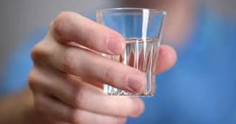 22 yaşlı oğlan sirkə turşusu içib, özünə xəsarət yetirdi (YENİLƏNİB)
