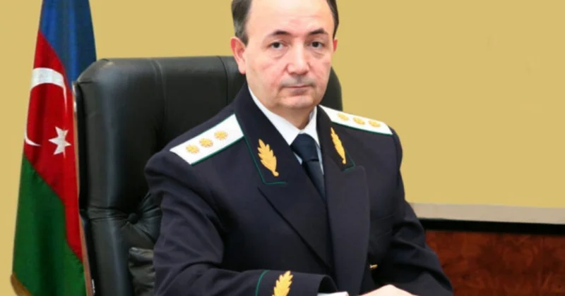 Ильхам Алиев наградил Фикрета Мамедова орденом Шараф