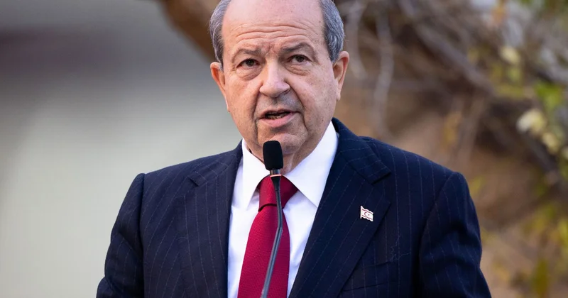 Ersin Tatar Azərbaycana gəlir
