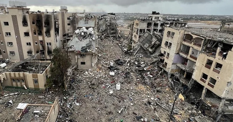 İsrail Qəzzada məktəb və çadır düşərgəsini bombaladı