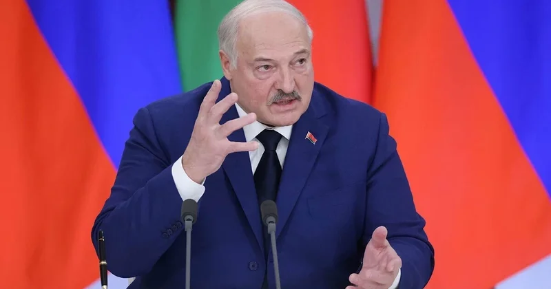 Lukaşenko Belarus xalqını hökumətə dua etməyə çağırıb