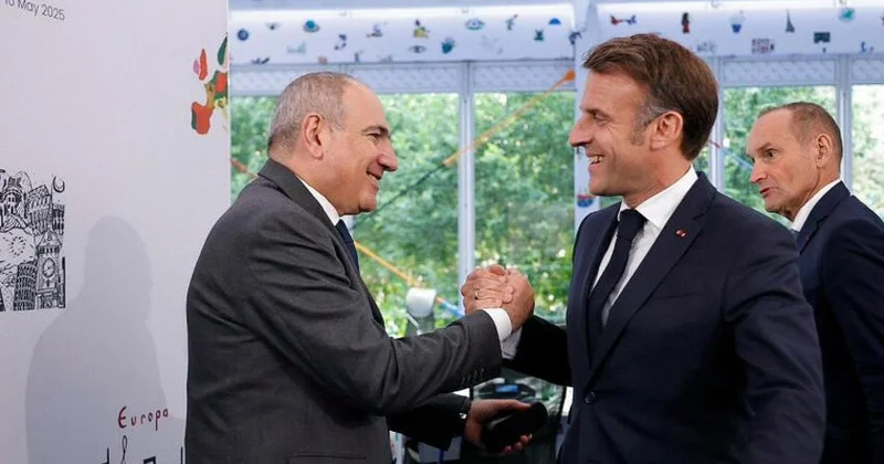 Farmanyan: Makron Paşinyana Nobel vəd edib