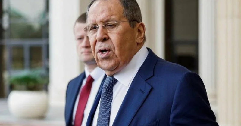 Heç bir təzyiq göstərmirik Lavrov