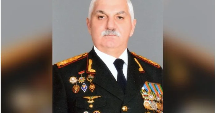 Bəylər Eyyubov PTX nin rəisi vəfizəsindən çıxarıldı KİV