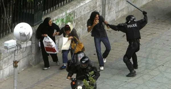 İranda silahlı qarşıdurmada iki mülki şəxs öldürüldü