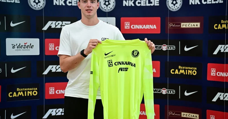 “Sabah”ın rəqibi Everton un qapıçısı ilə güclənib