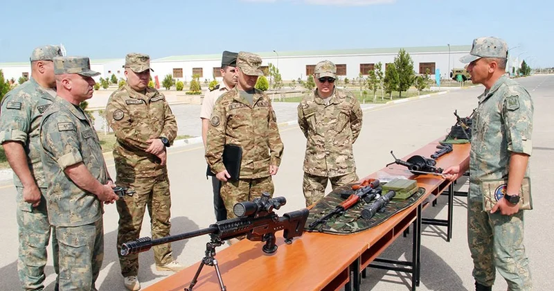 Военные Казахстана ознакомились с применением стандартов НАТО в Азербайджанской армии